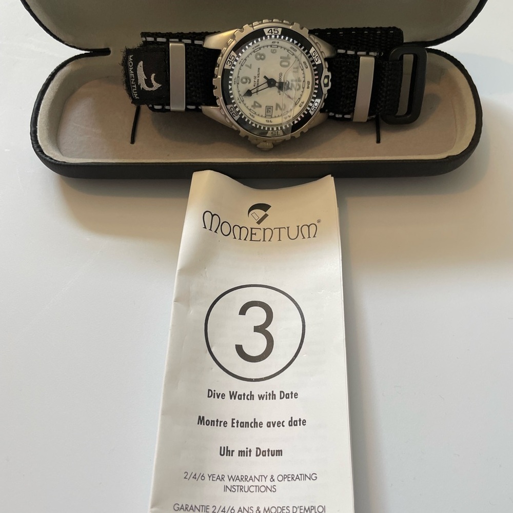 Momentum M1 Dive Watch with Date